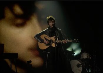 Timothée Chalamet Dug Deep for Bob Dylan Songs on ‘S.N.L.’