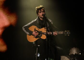 Watch Timothée Chalamet Carry out Bob Dylan Songs on Saturday Night time Stay