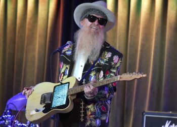 Billy Gibbons Launches Solo Tour: Set Listing, Video