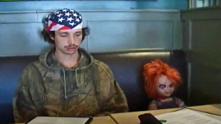 Scott Weiland’s son Noah covers Stone Temple Pilots traditional