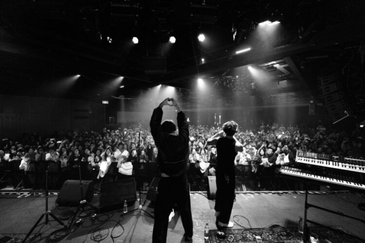 Noah Henderson on going viral, his current tour, and new single [Interview] – EARMILK