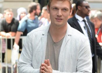 Nick Carter breaks down in tears in Aaron Carter documentary – Music Information