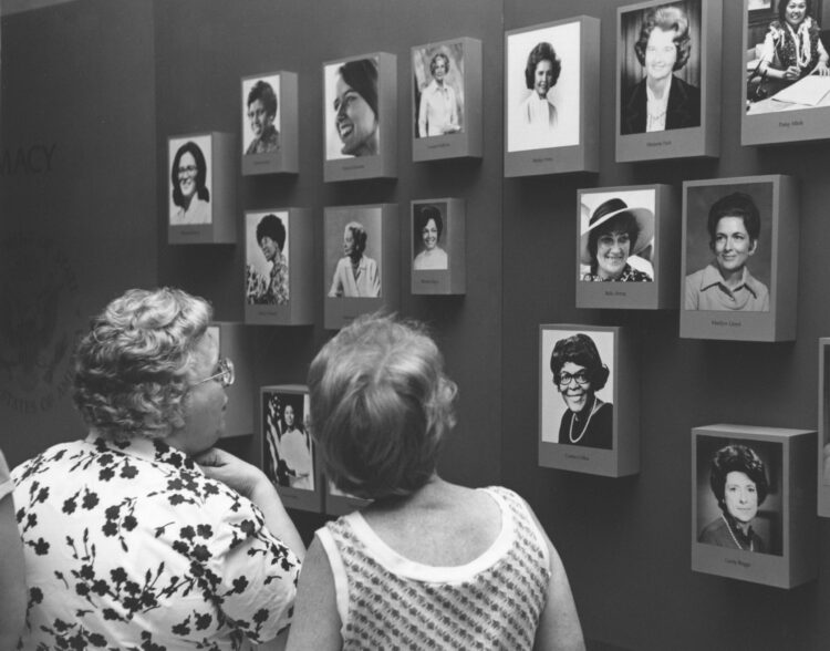 Celebrating American Ladies In the course of the Bicentennial – Items of Historical past