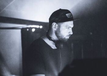 Florian Kruse shares his drum programming course of for melodic techno – and his free important Battery equipment