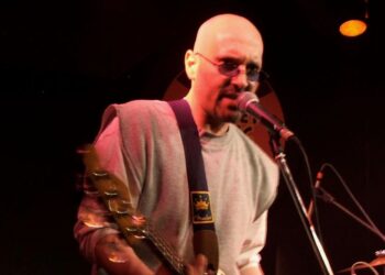 For Towards Vocalist Jeffrey Runnings Dies at 61