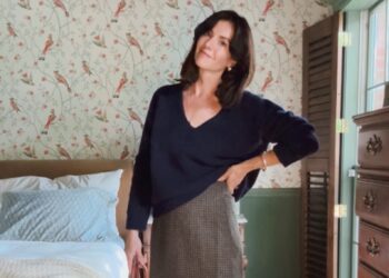 3 Easy Methods to Make Your Fall Wardrobe Really feel Recent | Wit & Delight