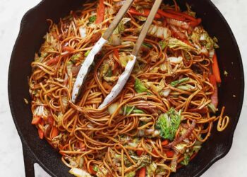 Chow Mein – A Stunning Mess
