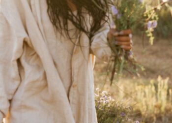 10 Pinterest-Impressed Spring Outfit Concepts to Recreate at Residence