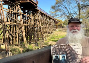 Athens Georgia welcomes R.E.M. followers 45 years after the band began there : NPR