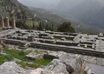 Spring AD 125 – Hadrian travels to Boeotia and Phocis and visits Delphi (#Hadrian1900) FOLLOWING HADRIAN