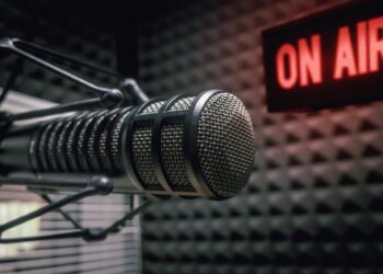 7 Finest Mics for Podcasting and Broadcasting in 2025 –