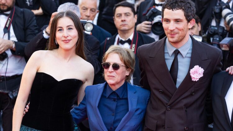 Watch Alana Haim in First Clip from Kelly Reichardt’s The Mastermind