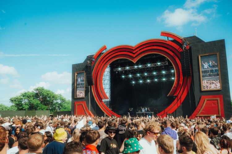 Nia Archives shuts down Love Saves The Day 2025 [Event Review] – EARMILK