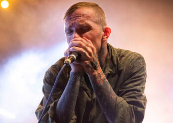 Watch metalcore pioneers Converge play chaotic new music WWNTS stay