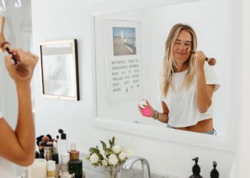 The 5 Greatest Self-Tanners for the Face