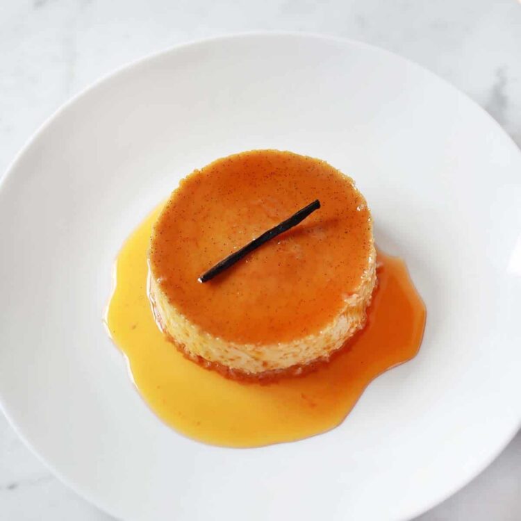 Flan – Simple 5 Ingredient Dessert