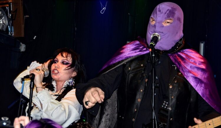 SAVAGE MASTER – Darkish & Harmful In Philly: By no means Ending Satan Rock!