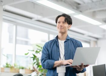 From networks to independence: Why extra creatives are making the leap