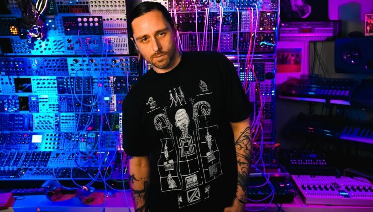 How David Castellani makes use of Guitar Rig to push distortion and readability in techno