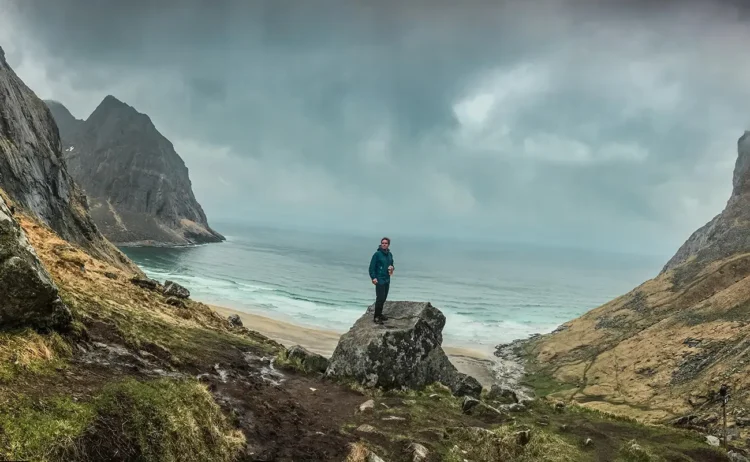 Robert Selfors: The place the Arctic Whispers in Shade