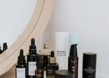 What Causes Massive Pores? A Derm Explains