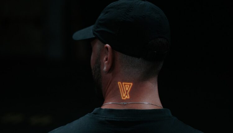 How Estiva trusts his instincts and makes use of Ozone to keep away from over-processing