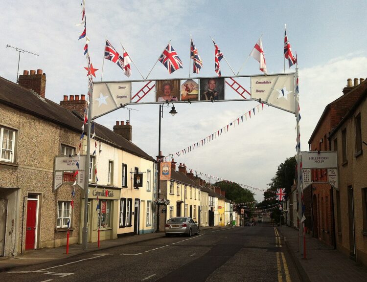 Everlasting twilight of the Ulster form