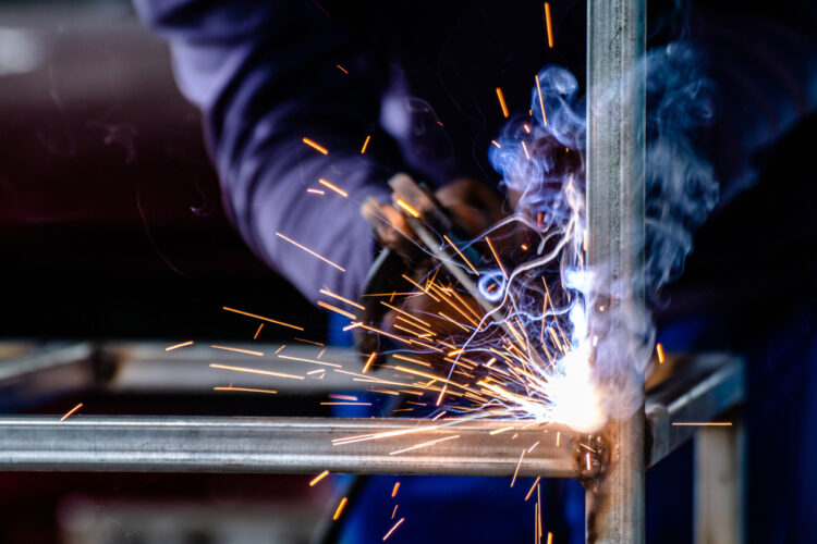 How Baton Rouge Warmth Impacts Steel Fabrication in Summer time