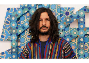 Kour Pour Reclaims the Geometry of Abstraction