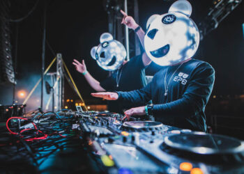DJ Duo Polar Bears to Headline Distinctive “Dance Music Expertise on Ice”