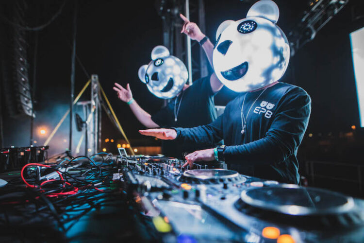 DJ Duo Polar Bears to Headline Distinctive "Dance Music Expertise on Ice"