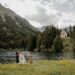 This Couple Obtained Married within the Alps…and Introduced Their Sisters Alongside