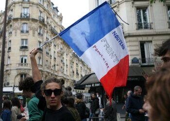 A political class gasping for breath