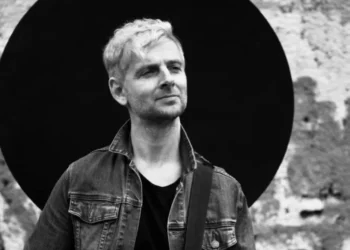 Lee Gaze Has A New Undertaking In The Works With Music Extra In The Vein Of His Previous Output With Lostprophets