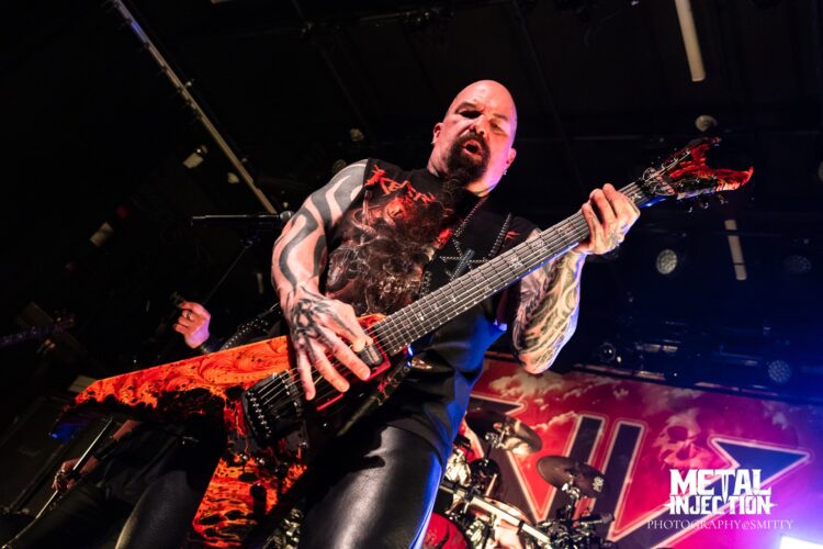 KERRY KING On METALLICA Or MEGADETH: “METALLICA Has A Singer. Sorry DAVE”