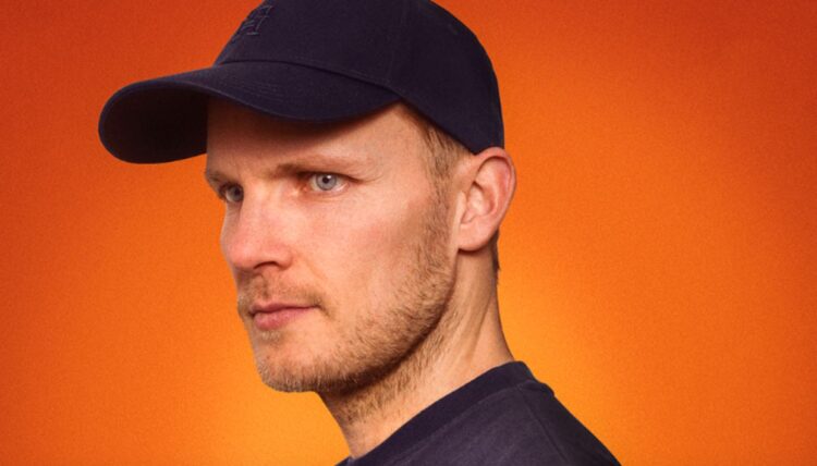 Mitch de Klein shares manufacturing habits from 10 years utilizing Komplete