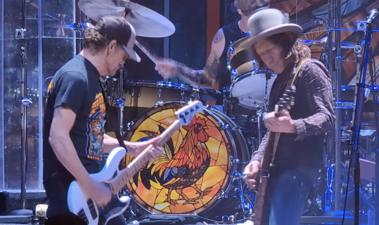 Watch JASON NEWSTED Cowl BLACK SABBATH’s “Kids Of The Grave” With BLACKBERRY SMOKE Reside