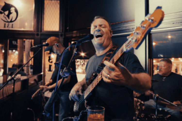 The Coronary heart Behind the Honky Tonk: Robert Eskridge’s Nation Story