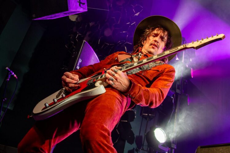 The Darkness Brings Rock ‘n’ Roll Spectacle to Austin: Pictures