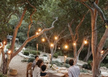 4 Dinnertime Rituals to Carry Connection Into Your Evenings