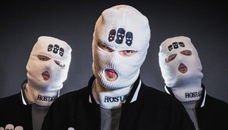 Hostage Scenario discover Playbox, Raum, and Guitar Rig in new album