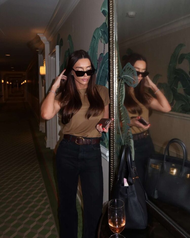 How To Go From Blonde to Brunette + My Favourite Hair Merchandise