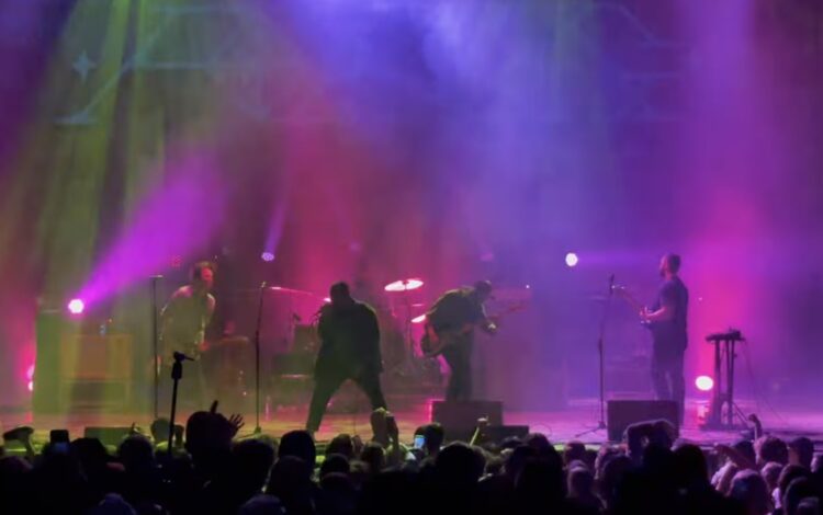 Foxing Play Farewell Present In St. Louis