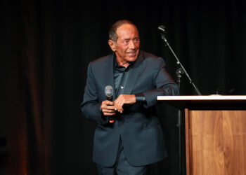 They’re Making Paul Anka Describe Frank Sinatra’s Penis Once more