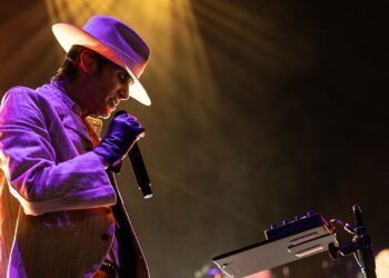 Perry Farrell Apologizes to Jane’s Dependancy (Once more)