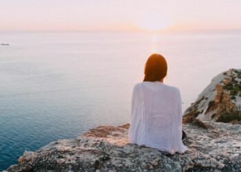 Studying to Love Your self Once more: A Sensible Information to Self-Compassion