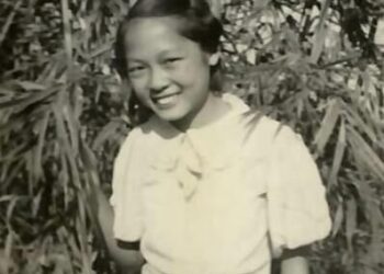 Between Two Worlds – Energetic Historical past