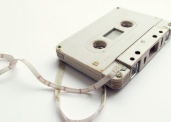 Rewind and Document: DNA Cassettes Provide Resolution to Information Storage Disaster