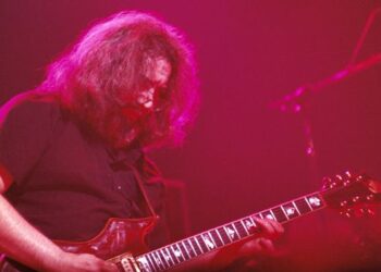 The lengthy, unusual success of the Grateful Useless