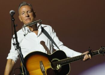 Bruce Springsteen Denounces ICE, Dedicates Track to Renee Good